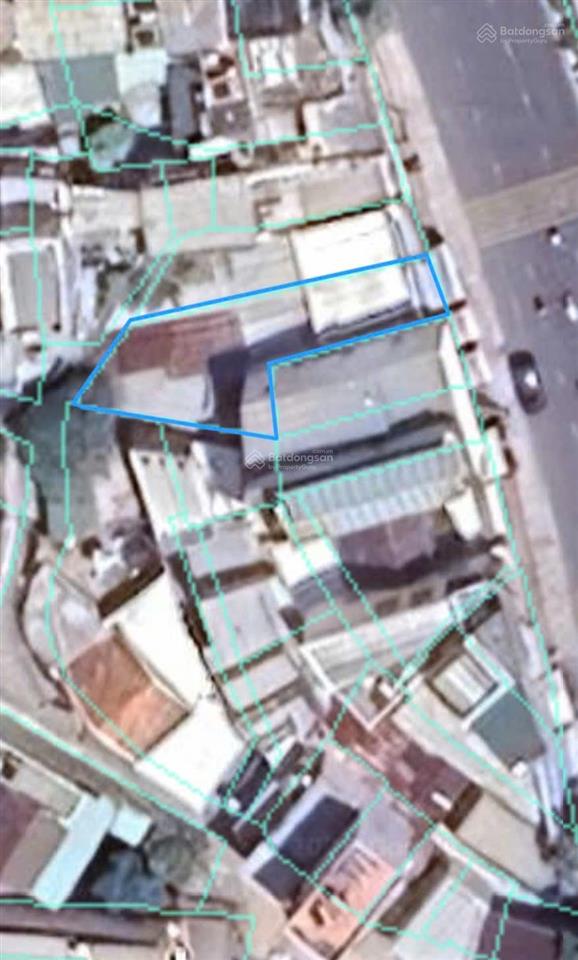 [ nhà mặt tiền đường 2/4  sát ngân hàng bản việt ]  đi ra biển hòn chồng  tầm 700m. giá  19 tỷ