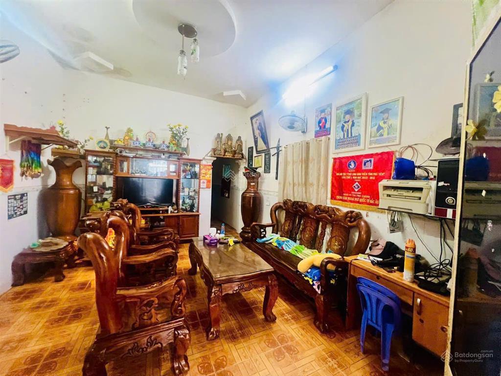 Nhà hẻm phạm tu, sát doanh trại quân đội nhân dân. giá 4,350 tỷ
