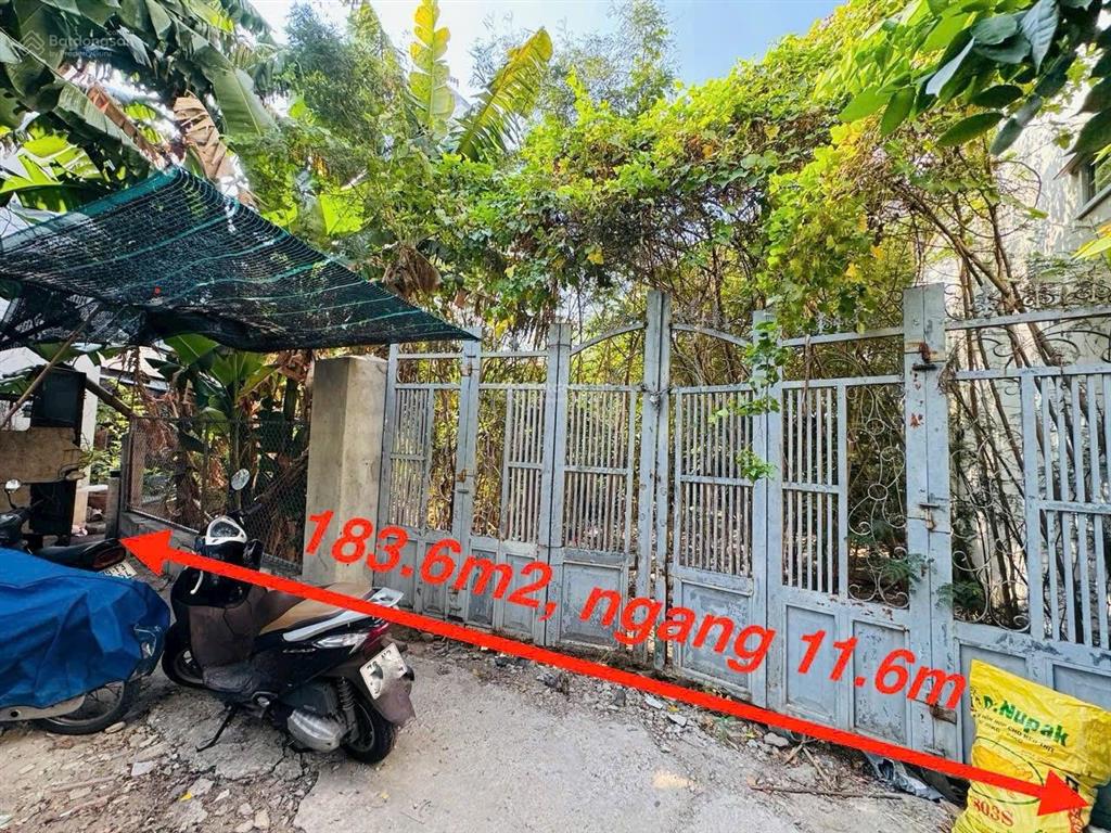 [ đất hẻm ô tô bắc sơn  ngang dài gần 12m ] , cách biển hòn chồng 200m giá 12 tỷ