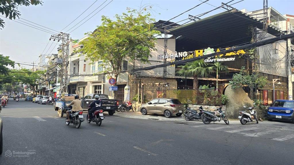 Lô mặt tiền đường trần nhật duật  phía đối diện là trần nguyên hãn. giá 12,8 tỷ