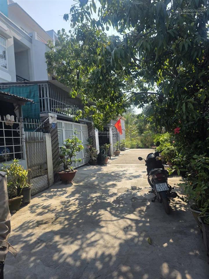 Nhà cấp 4, hẻm nguyễn chích, ô tô thông thoáng rộng 5  6m, cách đường nhựa chính 60m. giá 3,950tỷ