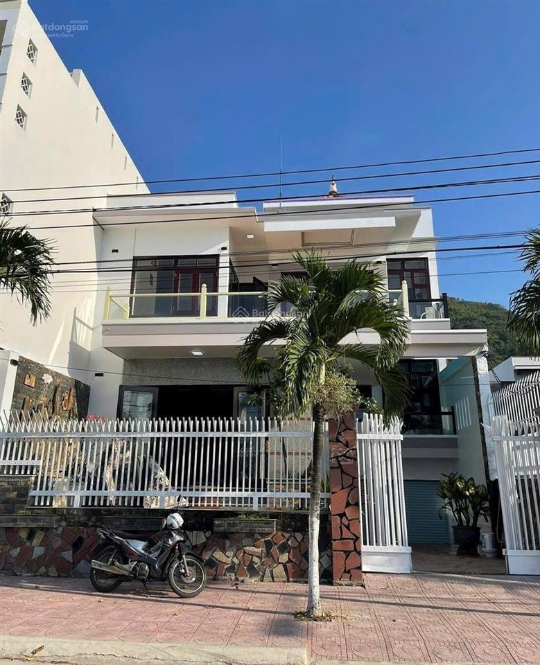 Biệt thự 3 tầng, mặt tiền lê văn hưu  view trực diện sông quán trường * tđc hòn rớ 1. giá 16 tỷ