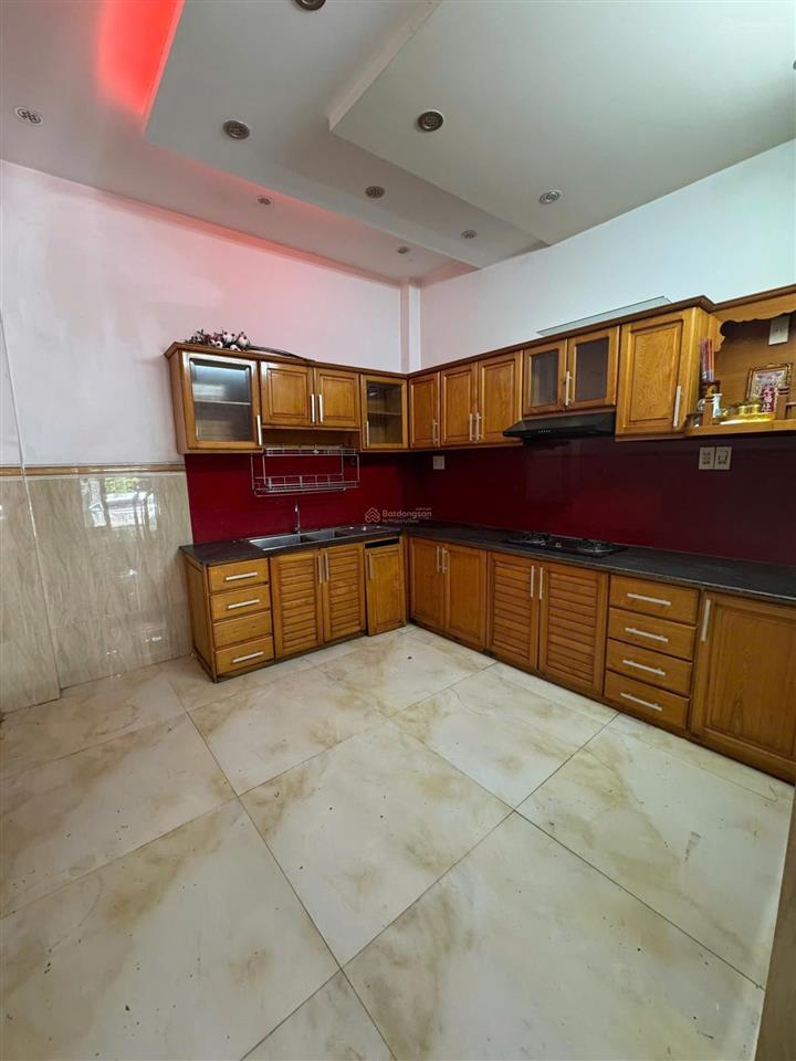 Nhà 4 tầng mặt đường võ trứ  gần trần bình trọng * ra chợ xóm mới khá gần. giá 7,5 tỷ
