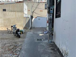 Đất đường phú đức , ngang 6,5m  hẻm 2 xe máy. đi ra biển hòn chồng 780m. giá 2,850 tỷ
