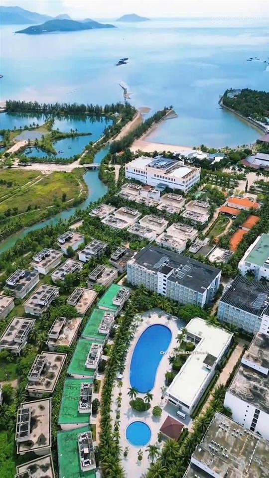 Bán căn hộ nghỉ dưỡng  tại resort diamond bay { view đẹp miễn chê } giá  3 tỷ