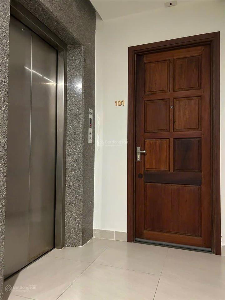 [ hotel 6,5 tầng , hẻm 64 trần phú  bên kia đường là sailing club ] giá  26,5 tỷ