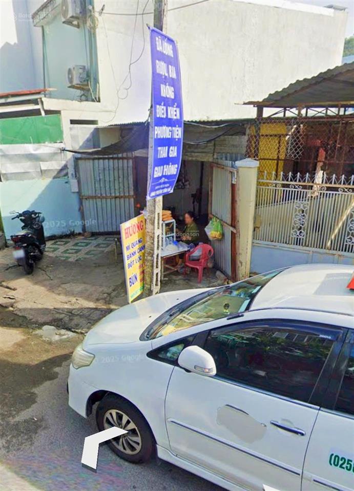 Nhà mặt tiền nguyễn khuyến  ngang dài 11m  cách chợ vĩnh hải 300m. giá 8,6 tỷ.