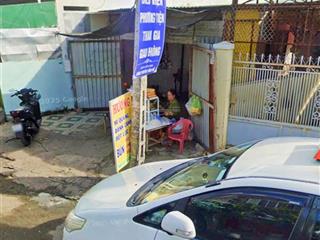 Nhà mặt tiền nguyễn khuyến  ngang dài 11m  cách chợ vĩnh hải 300m. giá 8,6 tỷ.