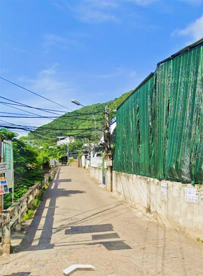 Nhà 3 mặt tiền hoà trung, ngang dài hơn 16m. sẵn dòng tiền cho thuê 10tr/tháng. giá 6,2 tỷ