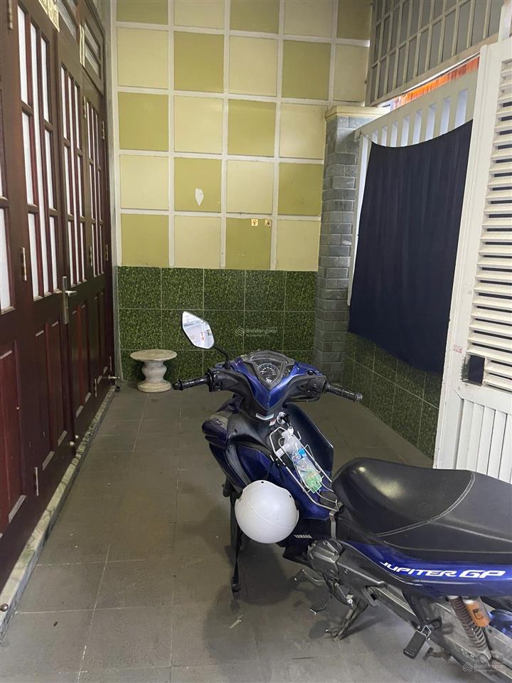 [ nhà 3 tầng , sẵn nội thất  gần chợ sơn thủy ] * hẻm ô tô quay đầu vi vu, hơi dốc * giá 4,5 tỷ