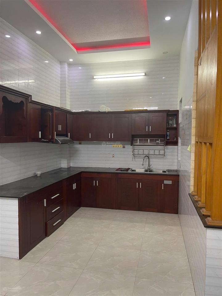 [ nhà 3 tầng , sẵn nội thất  gần chợ sơn thủy ] * hẻm ô tô quay đầu vi vu, hơi dốc * giá 4,5 tỷ