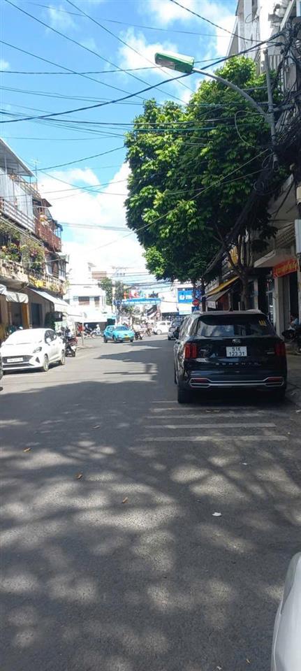 Nhà 3,5 tầng tô vĩnh diện  ngang 7m, vị trí kinh doanh ổn áp. giá 37 tỷ