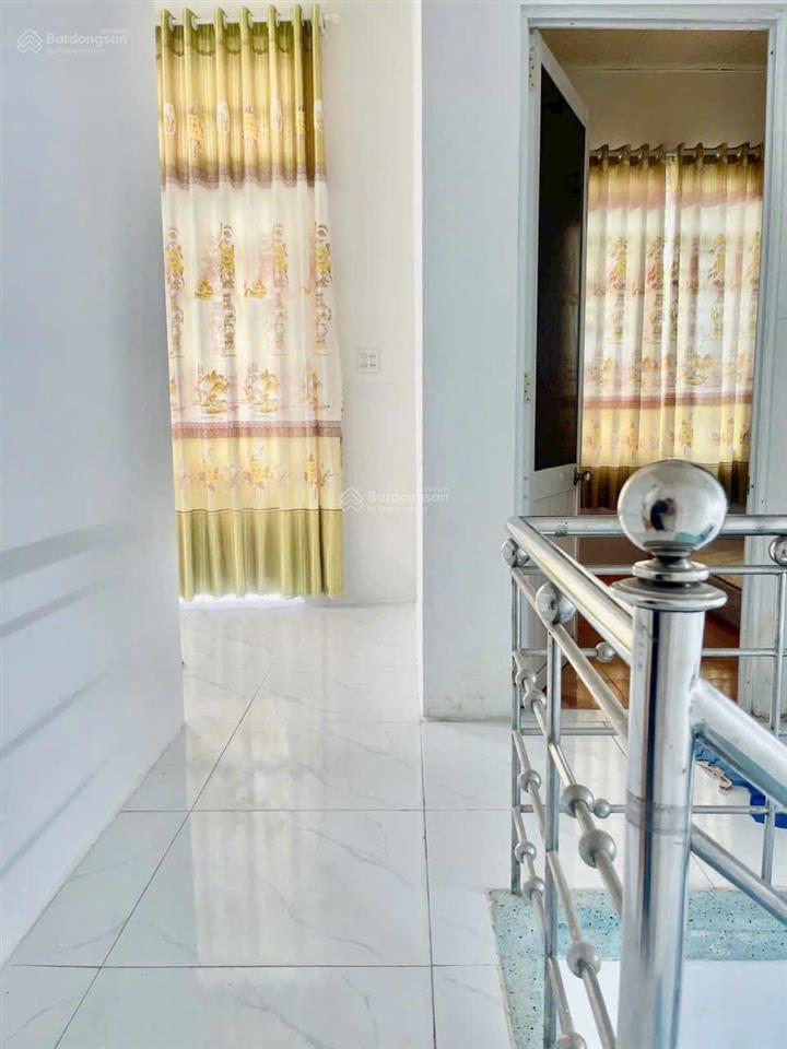 Góc 2 mặt tiền ngô đến, đường diệp minh tuyền  nhà 2 tầng mới xây, mới toanh. giá 4,050 tỷ
