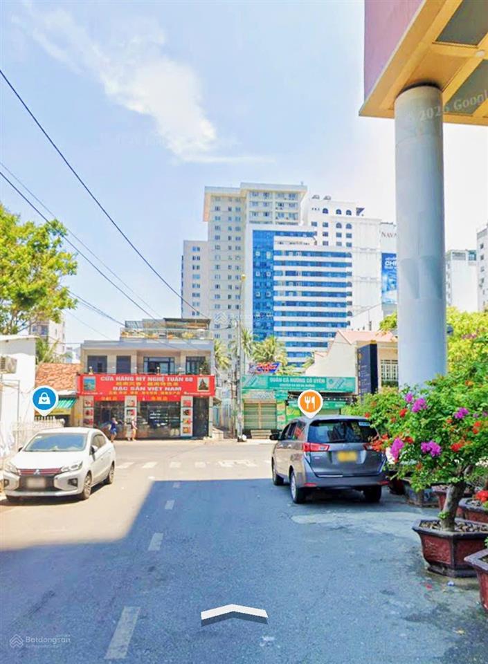 Nhà đường hẻm hòn chồng   đi ra biển bãi tắm hòn chồng đúng  100m. giá 7,468 tỷ