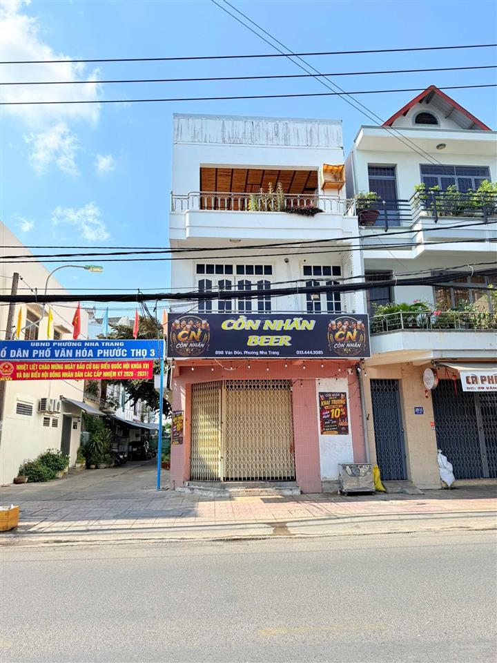 Nhà góc 2 mặt tiền vân đồn  sẵn dòng tiền cho thuê ổn áp ( 30tr/ tháng ) giá  19 tỷ