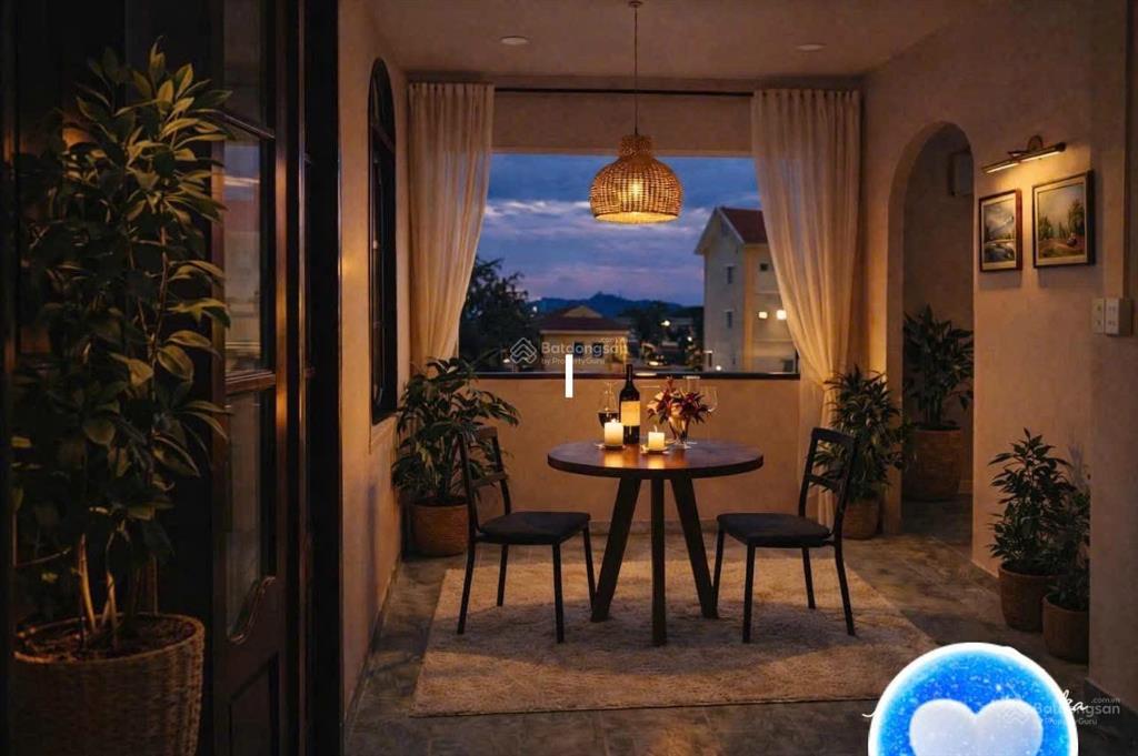 Nhà 3 tầng nguyễn thị minh khai  sẵn dòng tiền cho thuê 15tr/tháng, hẻm ô tô rộng 5m. giá 14 tỷ