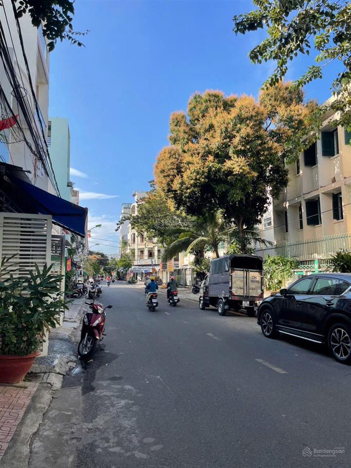 Nhà 3 tầng hẻm mê linh  góc 2 mặt tiền ** cách biển trần phú  600m giá  5,2 tỷ