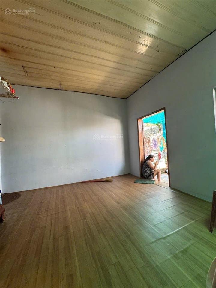 Nhà góc 2 mặt thoáng , hẻm ngô đến  sát chợ sơn thủy ( triền nhẹ, ô tô tận nơi ) giá 3 tỷ