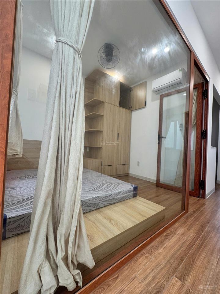 Mini homestay 3 tầng cực xinh  hẻm bạch đằng [ sẵn thu nhập 16tr/tháng]. giá 6 tỷ
