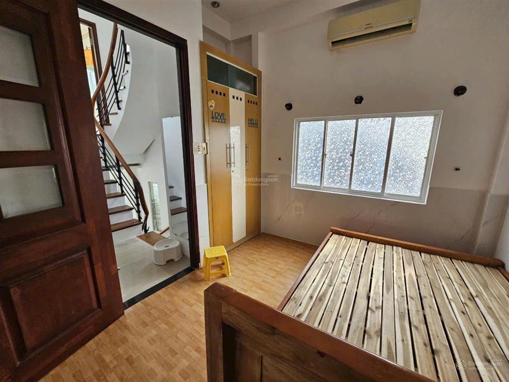 Nhà 4 tầng đường hồng lĩnh  vị trí cực xịn. giá 5 tỷ