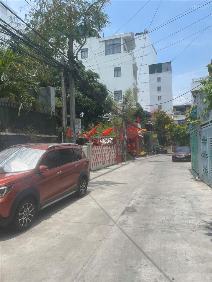 Lô góc 2 mặt thoáng  ngang 7,8m   hẻm ô tô quay đầu tuệ tĩnh, cách biển trần phú 350m. giá 25,8