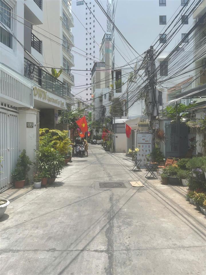 Lô góc 2 mặt thoáng  ngang 7,8m   hẻm ô tô quay đầu tuệ tĩnh, cách biển trần phú 350m. giá 25,8