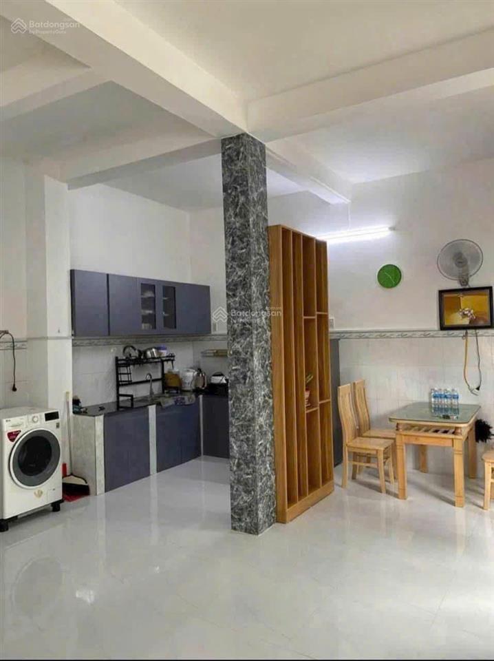 Nhà 2 tầng góc 2 mặt tiền  hẻm ô tô hoà trung. giá  2,850 tỷ