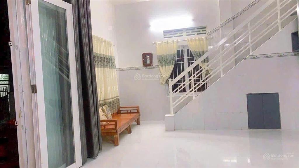 Nhà 2 tầng góc 2 mặt tiền  hẻm ô tô hoà trung. giá  2,850 tỷ