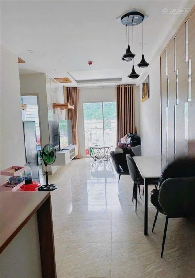 [ căn chung cư hoàng quân  có ban công, hướng nam bao mát mẻ ]  giá  2,150 tỷ