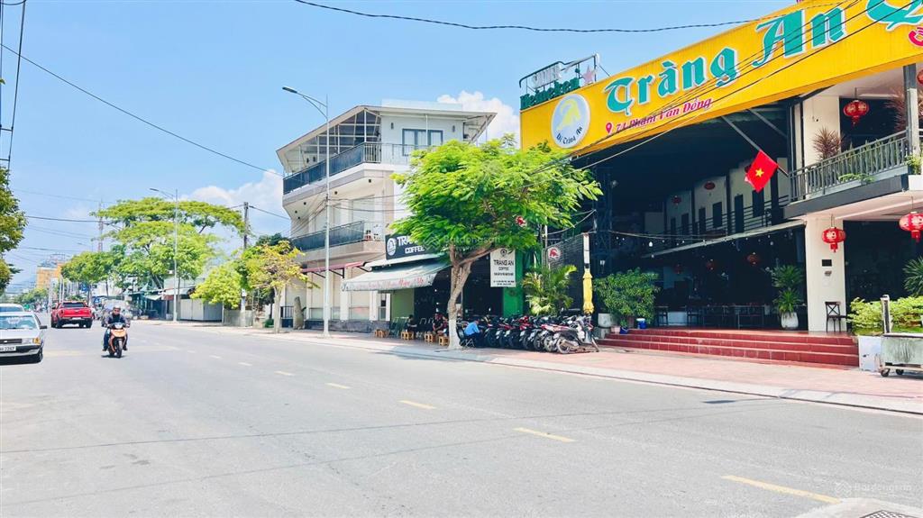 Góc 3 mặt tiền đất quán dê tràng an, mặt tiền điện biên phủ ngang dài 25m cách biển ba làng 60m