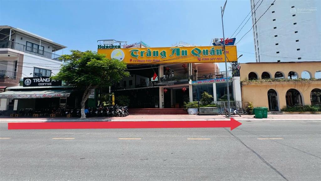 Góc 3 mặt tiền đất quán dê tràng an, mặt tiền điện biên phủ ngang dài 25m cách biển ba làng 60m