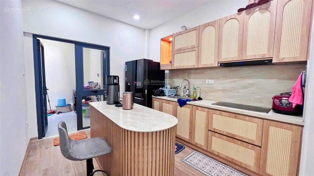 Nhà xinh hẻm đoàn trần nghiệp  mua vào ở ngay cách biển hòn chồng 400m hẻm xe ba gác giá  4,5 tỷ