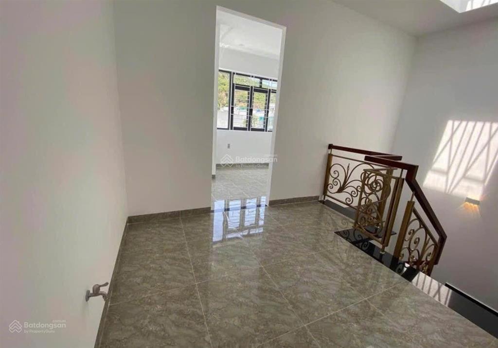 [ nhà 2 tầng nguyễn khuyến hẻm 2 xe máy  gần chợ vĩnh hải ] giá 3,350 tỷ