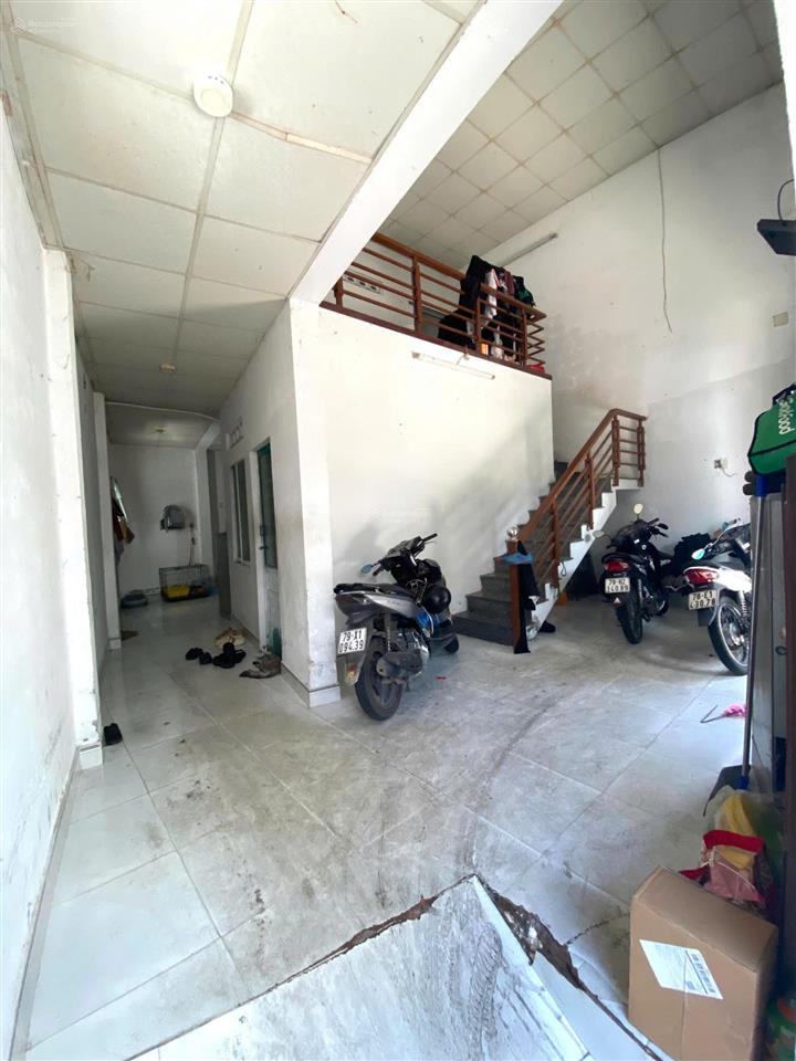 Góc 2 mặt thoáng, nhà hẻm lang liêu  ô tô vào ổn áp. giá 4,150 tỷ