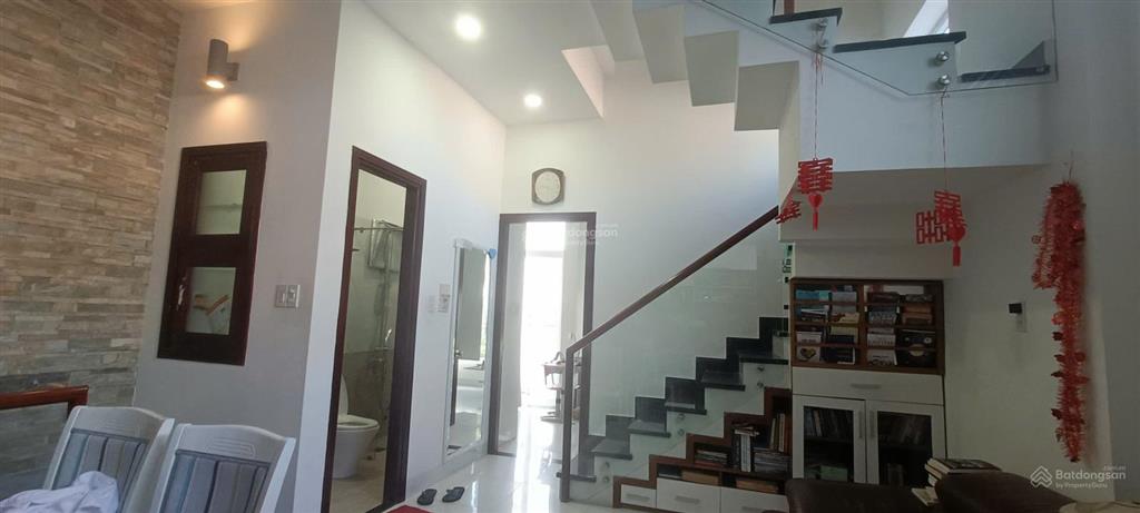 Cho thuê nhà mặt tiền đường đặng tất nguyên căn mới 4 tầng/  phường bắc nha trang. giá 30tr/tháng