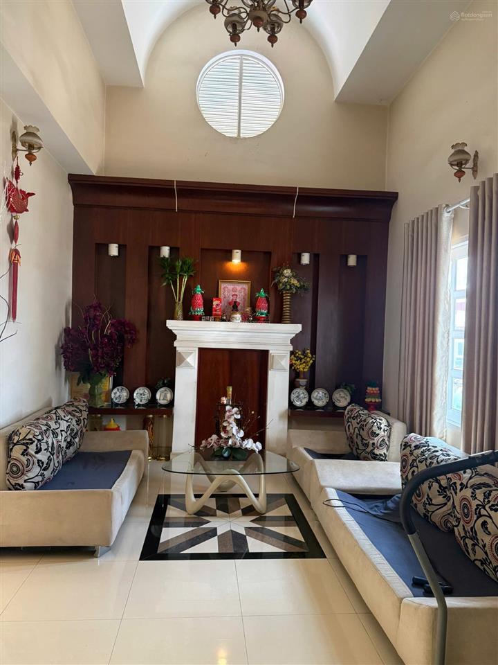 Siêu villa ( biệt thự vườn ) 3 tầng , hẻm ô tô nguyễn trãi  gần nhà thờ núi * giá 30 tỷ