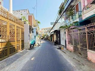 Đất vườn hẻm ô tô nguyễn trãi  gần nhà thờ núi * cách biển trần phú 700m. giá 10 tỷ.