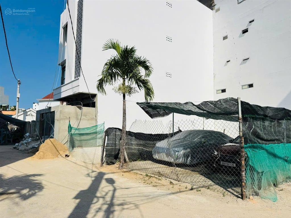 Góc 2 mặt tiền  đường đoàn trần nghiệp, hẻm ô tô 5m, quay đầu xây tự do * giá 11,4 tỷ