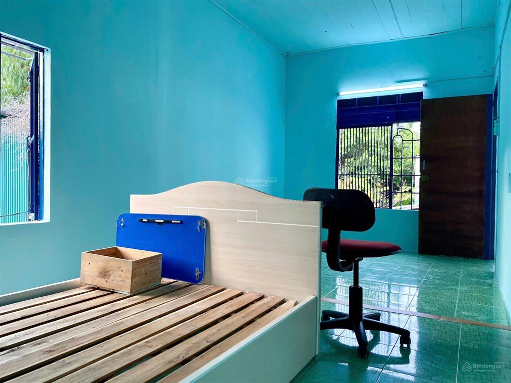 Cho thuê nhà 2 tầng căn góc 2 tầng, hẻm ô tô nguyễn đình chiểu. giá thuê  40tr/tháng