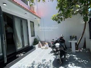 Nhà mới có gác lửng,  mặt tiền dương vân nga   ngang dài 5,6m * ô tô quay đầu. giá 4,5 tỷ