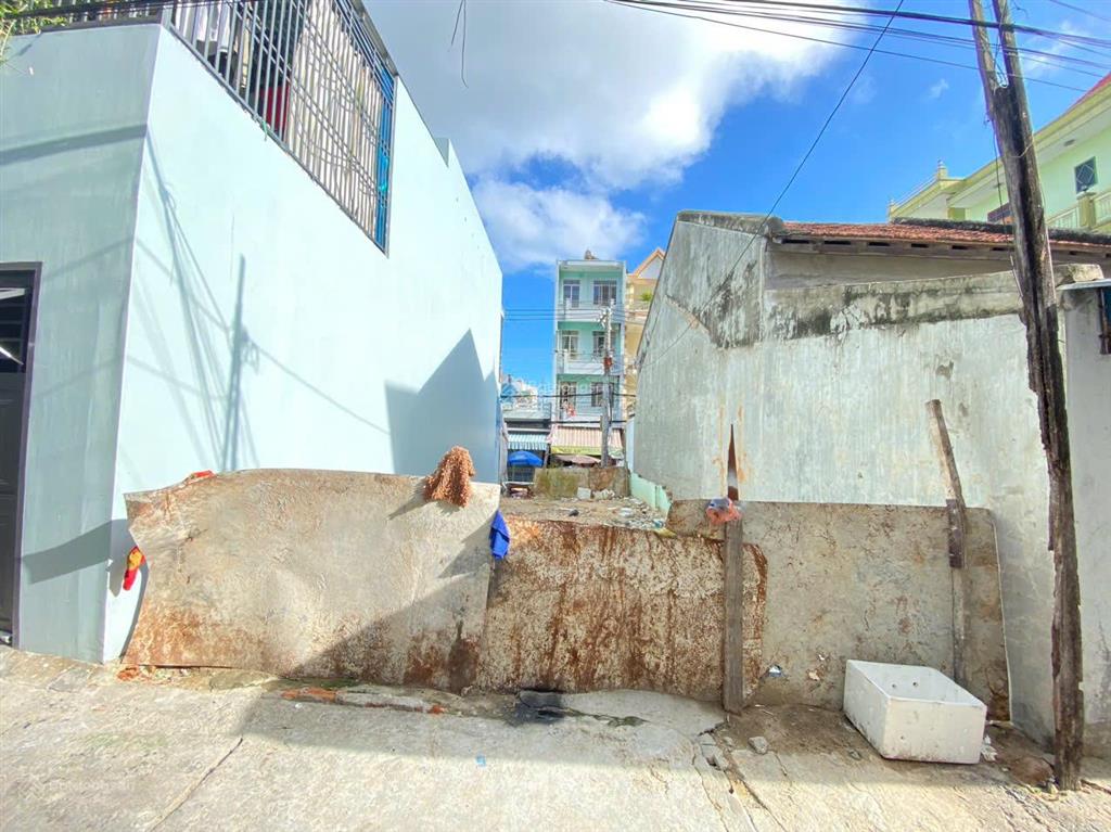 Đất 2 mặt tiền đường ngô đến  đối diện chợ sơn thủy ( diệp minh tuyền ) giá 4,6 tỷ