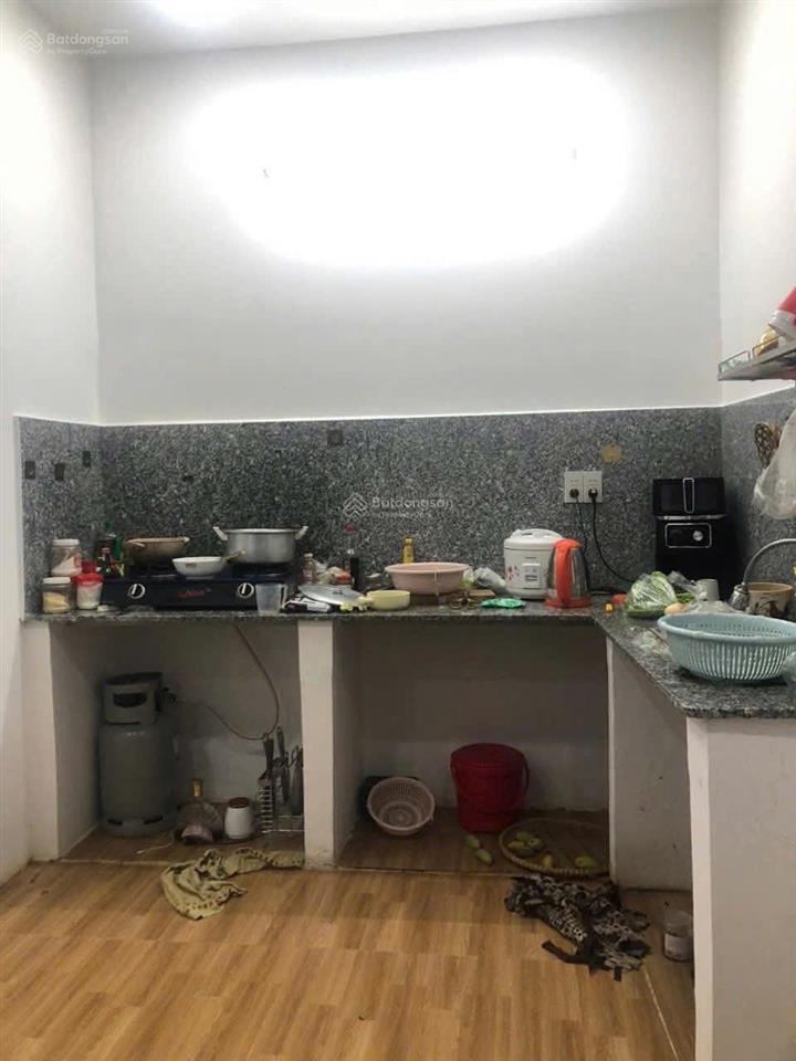 [ nhà 2 tầng mới hẻm phú đức  hẻm 2 xe máy ] đi ra biển hòn chồng 900m. giá  3,2 tỷ