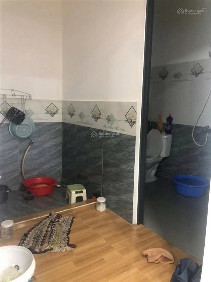 [ nhà 2 tầng mới hẻm phú đức  hẻm 2 xe máy ] đi ra biển hòn chồng 900m. giá  3,2 tỷ