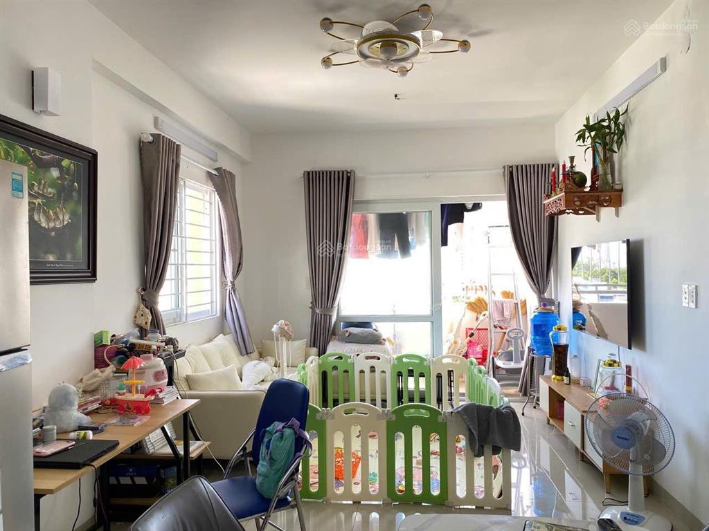 Căn hộ chung cư bình phú 2  góc 2 mặt tiền , view biển khá chill. giá 2,4 tỷ