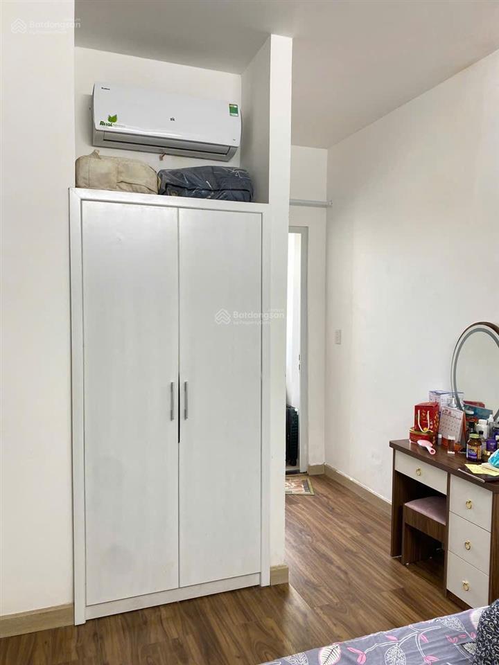 Căn hộ chung cư bình phú 2  góc 2 mặt tiền , view biển khá chill. giá 2,4 tỷ
