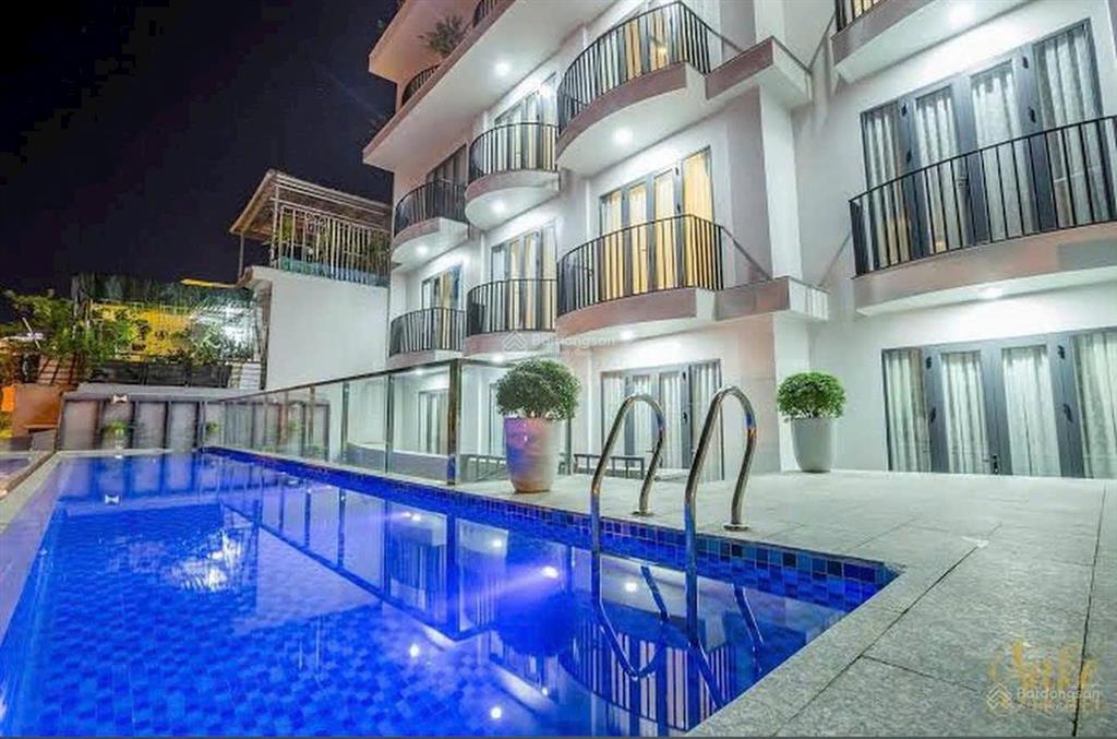 [khách sạn 6,5 tầng , mặt tiền hồng bàng   sát đường nguyễn thị minh khai] giá  130 tỷ