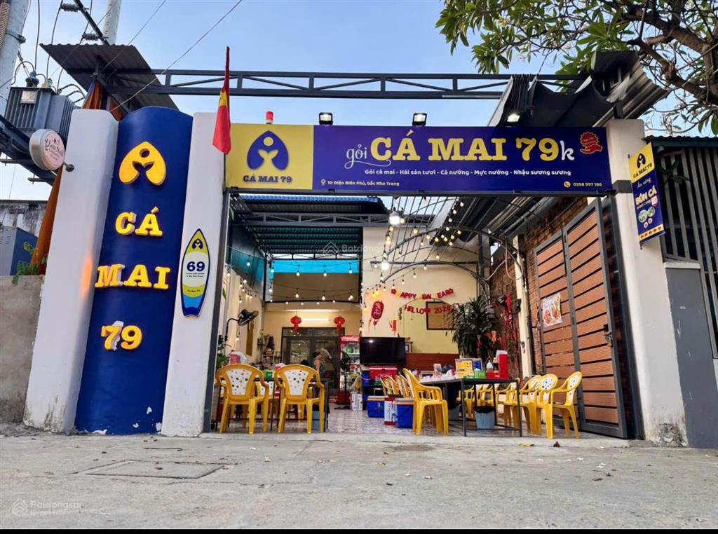 Nhà mặt tiền điện biên phủ  ngang khá dài 6,7m , đi ra biển 500m khá gần. giá 15,3 tỷ.