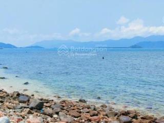 3 mặt tiền cửa biển lương sơn  view biển vĩnh lương * đi ra biển 130m * giá 49,5 tỷ