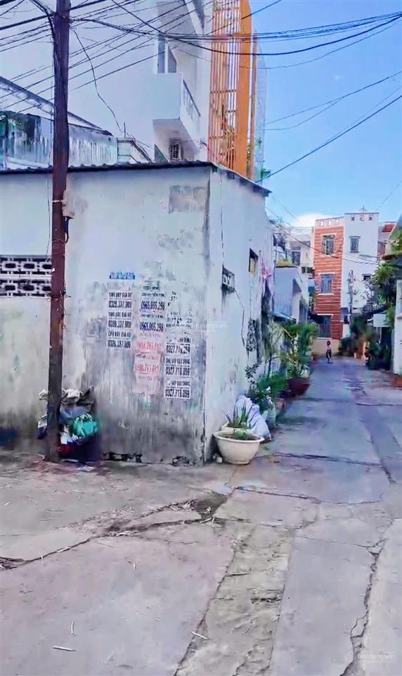 Đất góc 2 mặt tiền, hẻm ô tô dã tượng  ngang 11m, ra 800m là tới biển trần phú. giá 13,8 tỷ