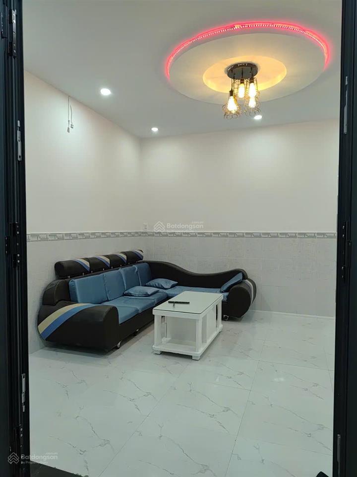 Nhà 2 tầng đường xe ba gác  đường mai xuân thưởng đi ra biển hòn chồng 750m. giá 3,4 tỷ